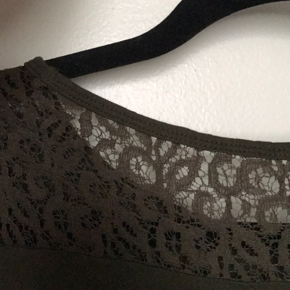 Top - Picture 2 of 2